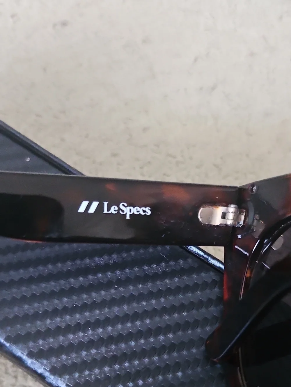 Le Specs Airheart Vintage